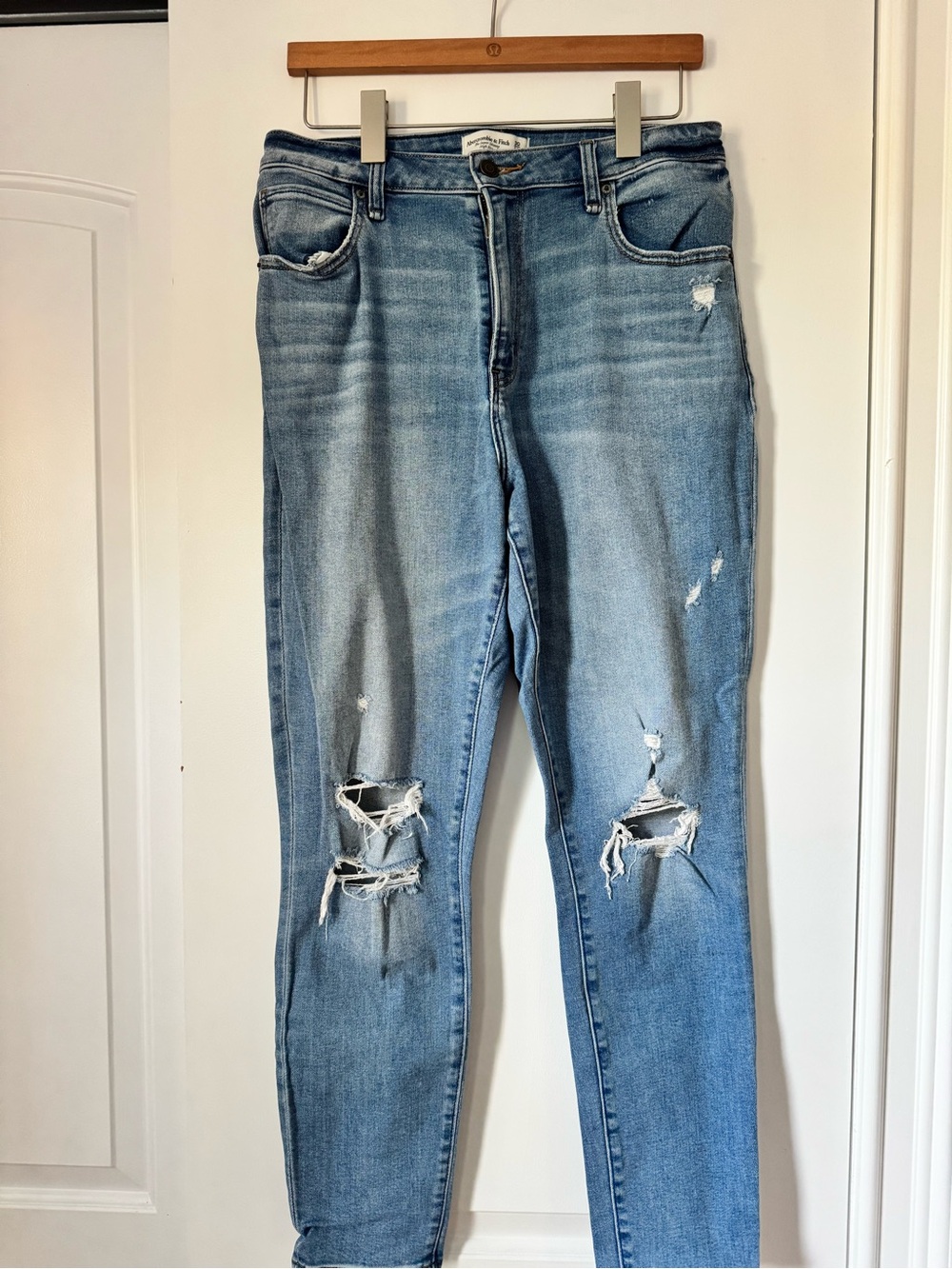 Abercrombie and fitch the super skinny Light Blue Distressed jeans